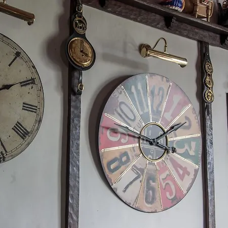 Отель The Buck 3*